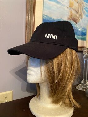 V! “MINI”  baseball style hat black “MINI”  baseball style hat black